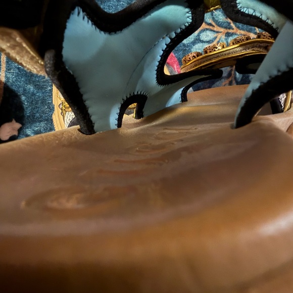 Gucci Gold Crystal Sandals - Picture 16 of 16